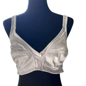 Delta Burke Full Coverage Floral Satin Bra Style 2505-49 Size 40C